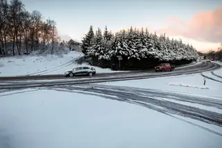 Temperaturas vão baixar drasticamente: 9 conselhos para se proteger dos efeitos negativos do frio