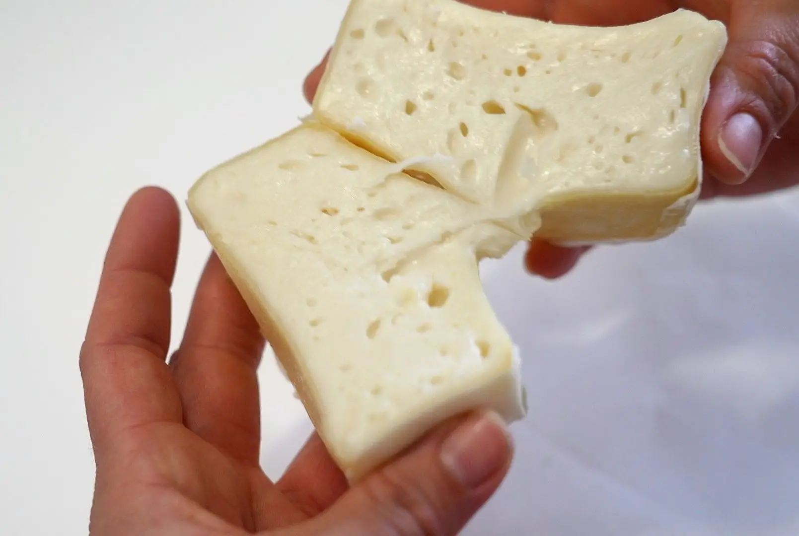 Picante, ácido e salgado, o Queijo de Azeitão DOP fica bem em qualquer mesa (VÍDEO)