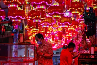 Reencontros familiares, luzes, fogo e o tradicional desfile de dragões: o Ano Novo chinês começa este domingo