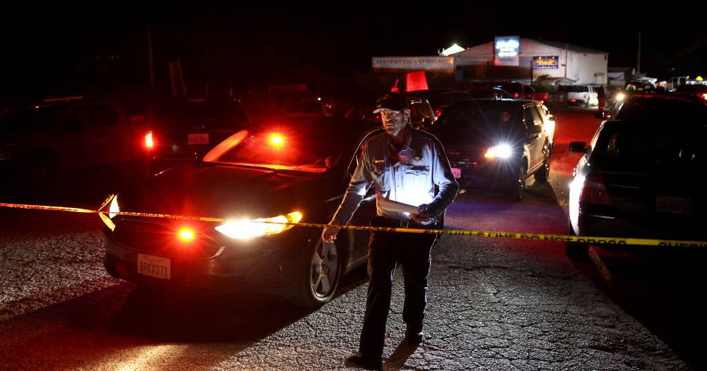 Sete mortos em dois ataques na Califórnia, polícia deteve suspeito de ataque