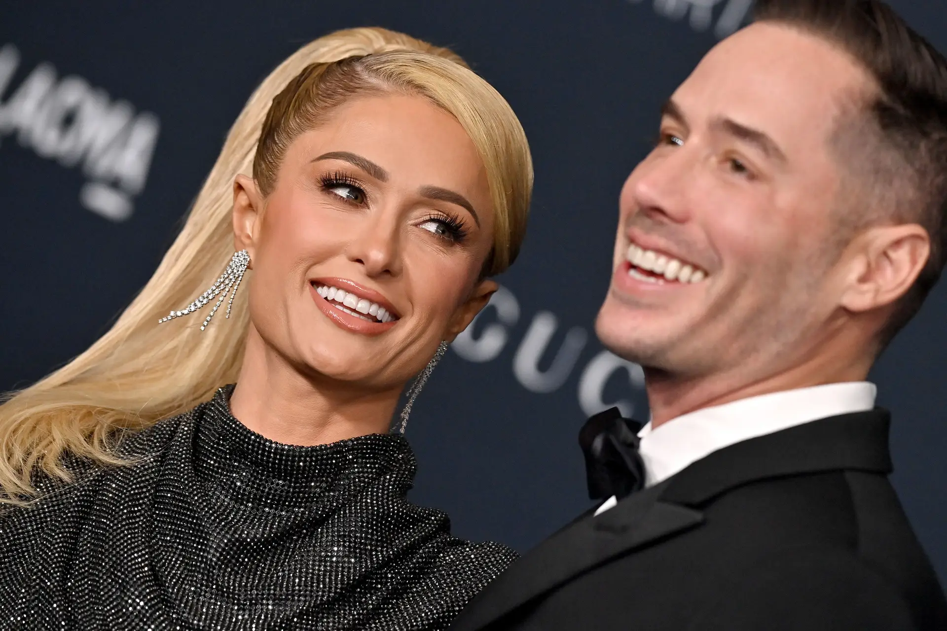 Paris Hilton foi mãe Expresso