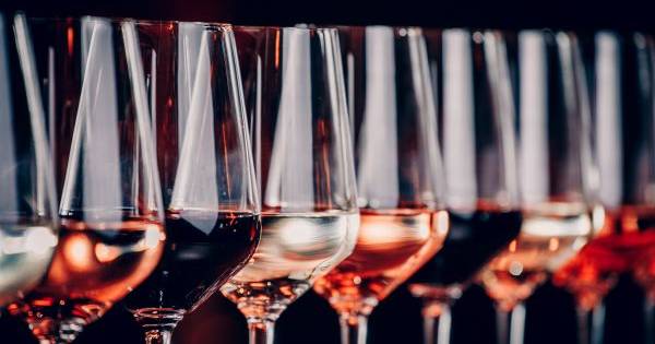 Segredos do vinho: histórias sobre a cor que chega ao copo