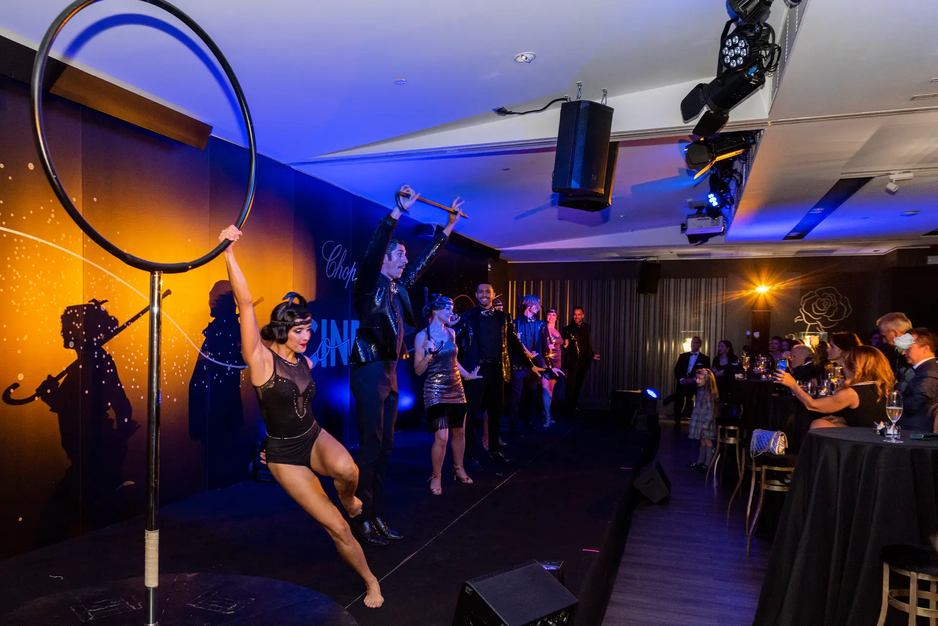 O burlesco é comum ao jantar da Chopard no El Corte Inglés e no Festival de Cannes 