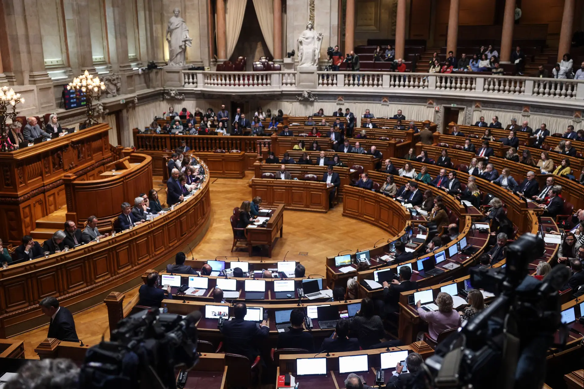 Pinto Moreira vai suspender mandato de deputado do PSD