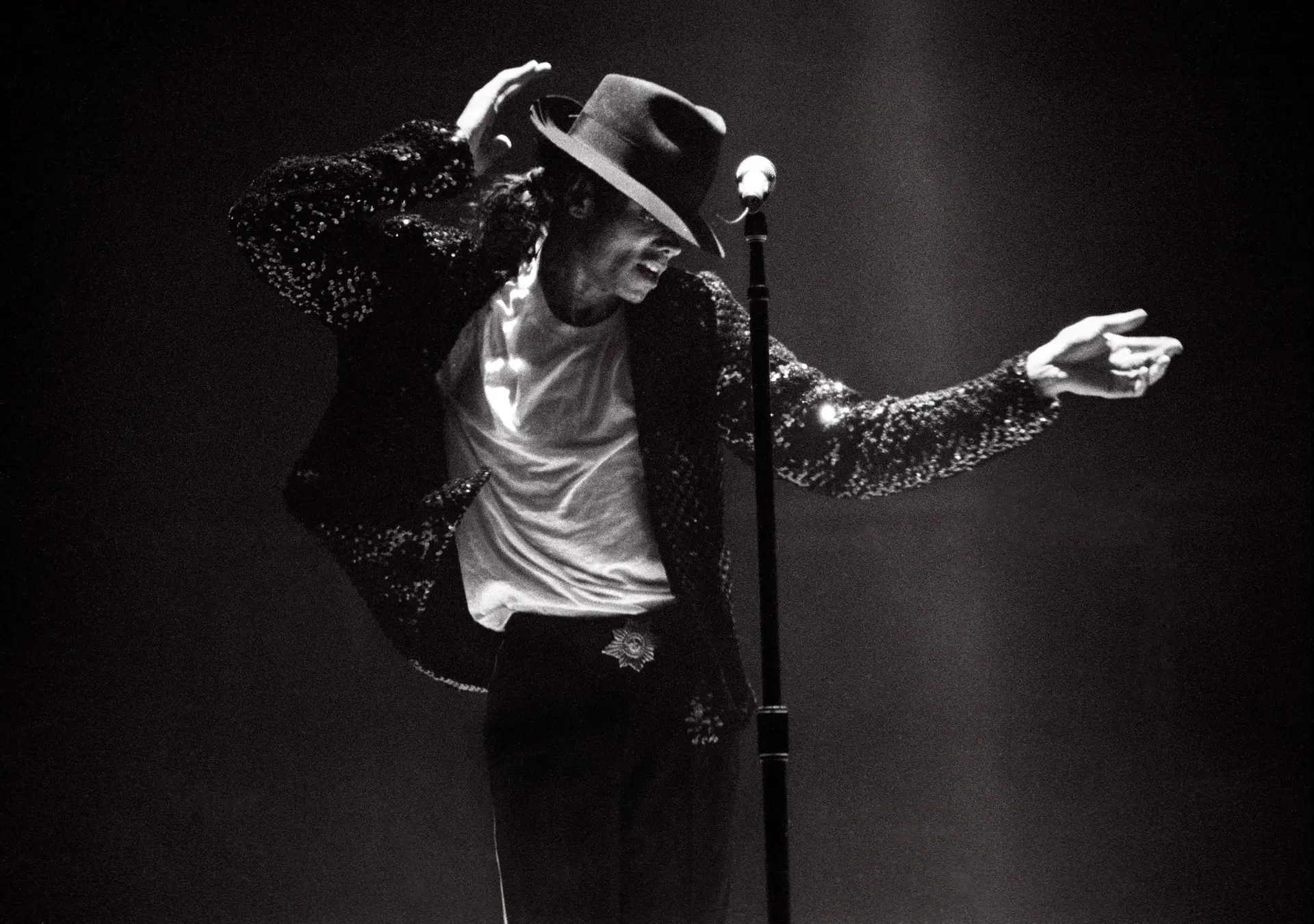 Quem vai vestir a pele de Michael Jackson na ‘biopic’ do Rei da Pop