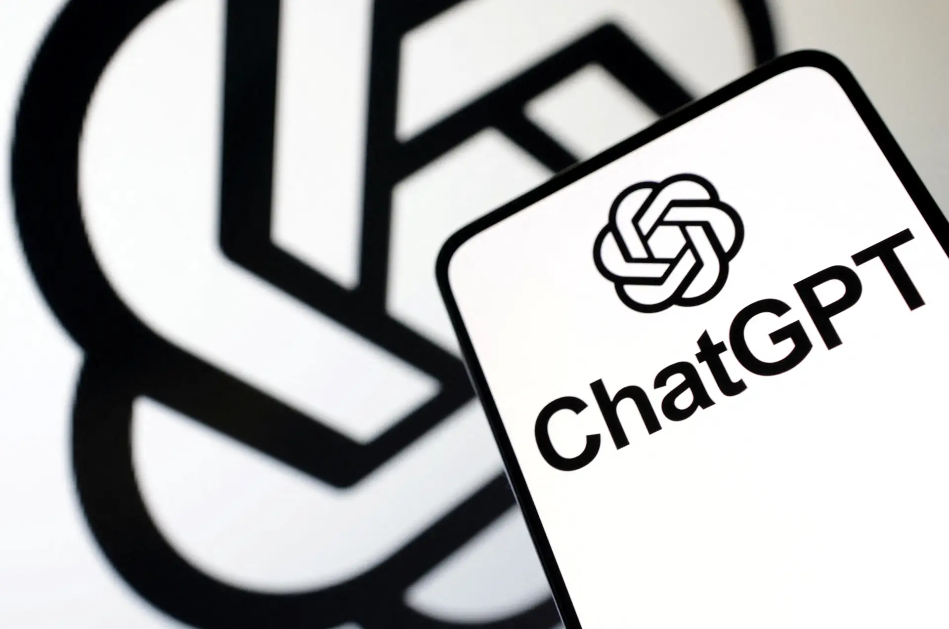 100 milhões de utilizadores em dois meses: ChatGPT bate recorde e torna-se aplicação com crescimento mais rápido de sempre
