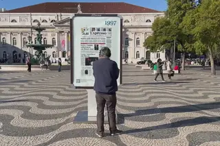 Foi assim em Lisboa. Agora é a vez de Santarém mostrar as grandes notícias de Portugal e do mundo nos últimos 50 anos (veja o vídeo)