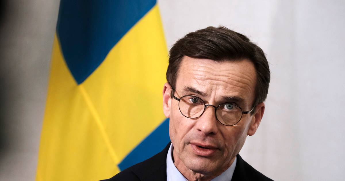 Primeiro-ministro da Suécia vai à Bélgica recordar as vítimas do atentado em que morreram adeptos da sua seleção de futebol