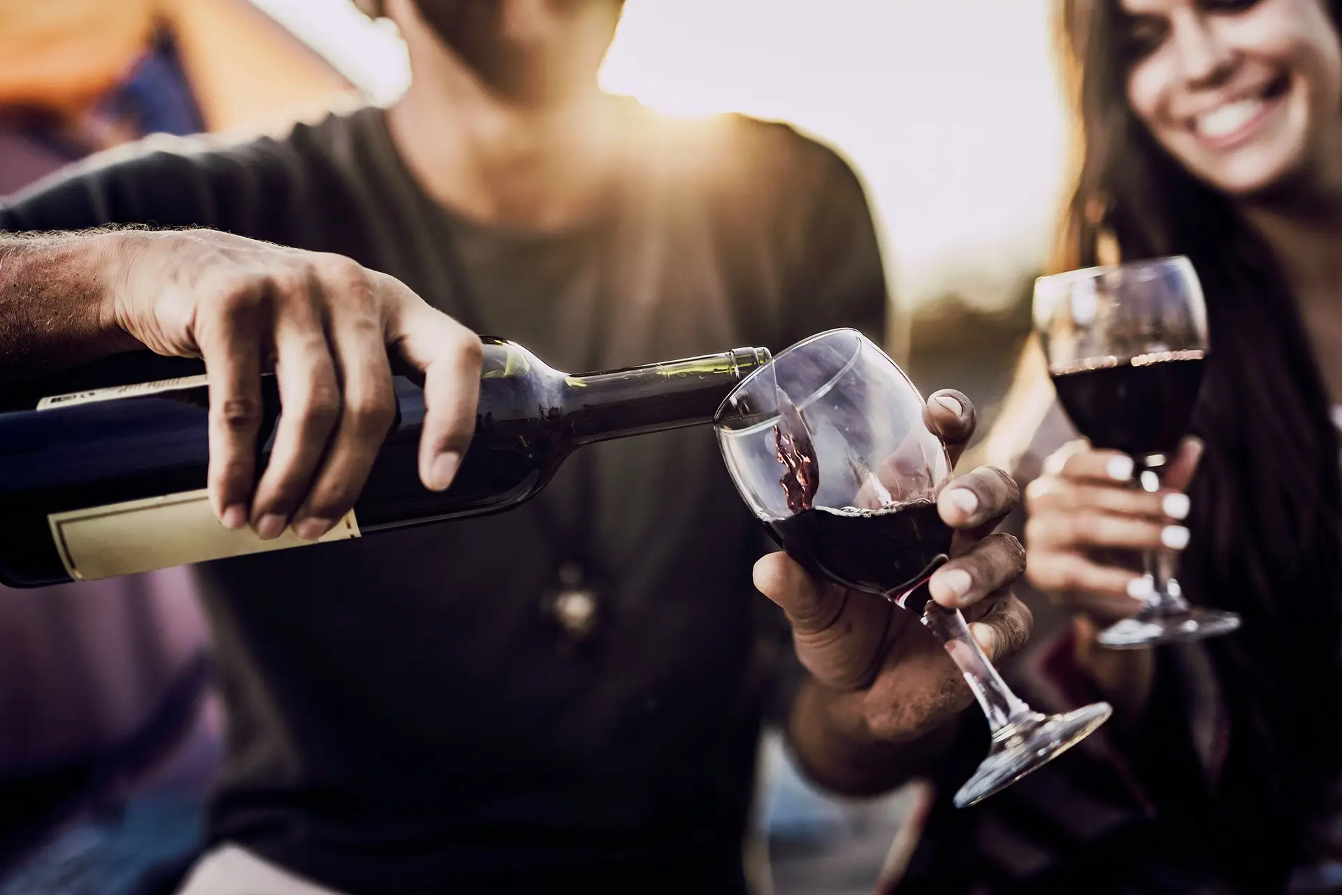 “Existe uma ligação direta entre o álcool e cancros fatais” é uma das mensagens que a Irlanda quer ver nas garrafas
