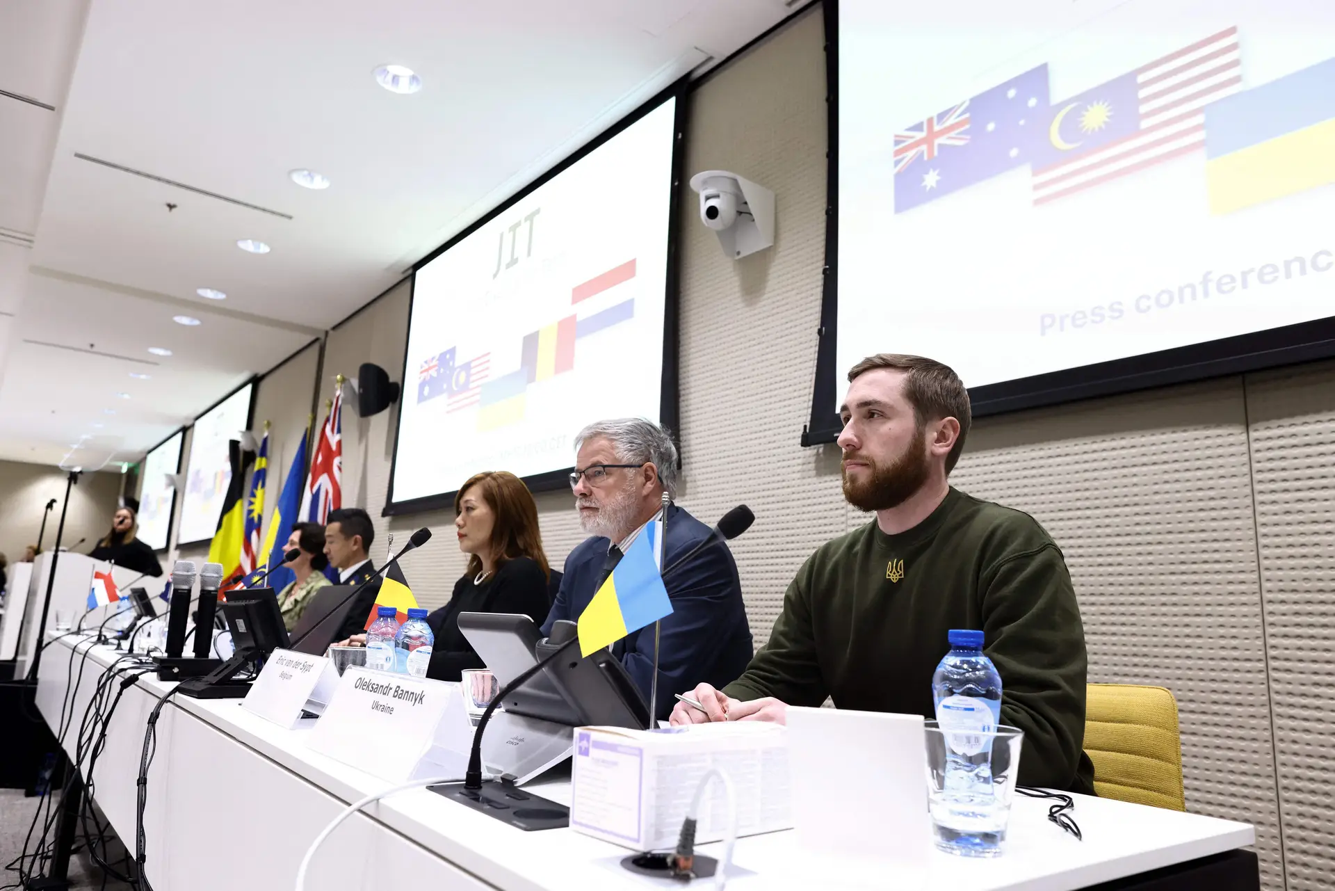 Uma equipa internacional de investigadores comprometeu Putin na queda do avião