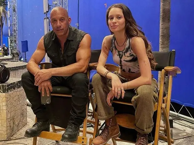 Portuguesa Daniela Melchior ao lado de Vin Diesel e Jason Momoa no