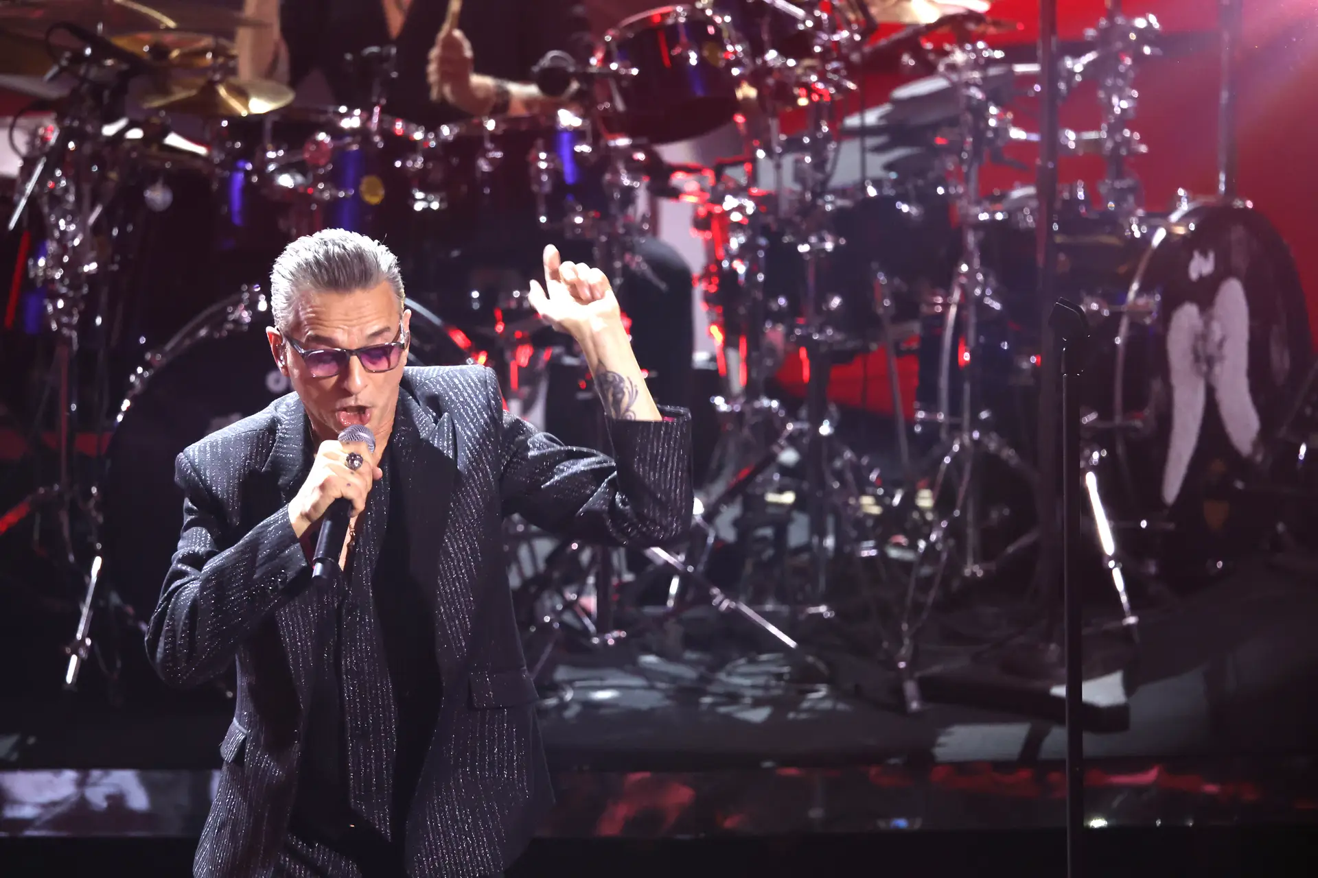 Depeche Mode atuam pela primeira vez desde a morte de Andy Fletcher: veja aqui
