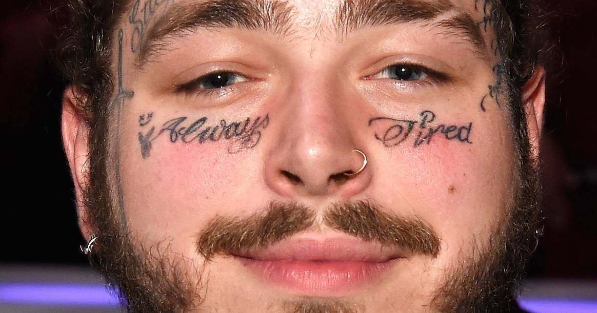 Post Malone foi barrado à porta de um bar de hotel por causa das tatuagens na cara e no pescoço