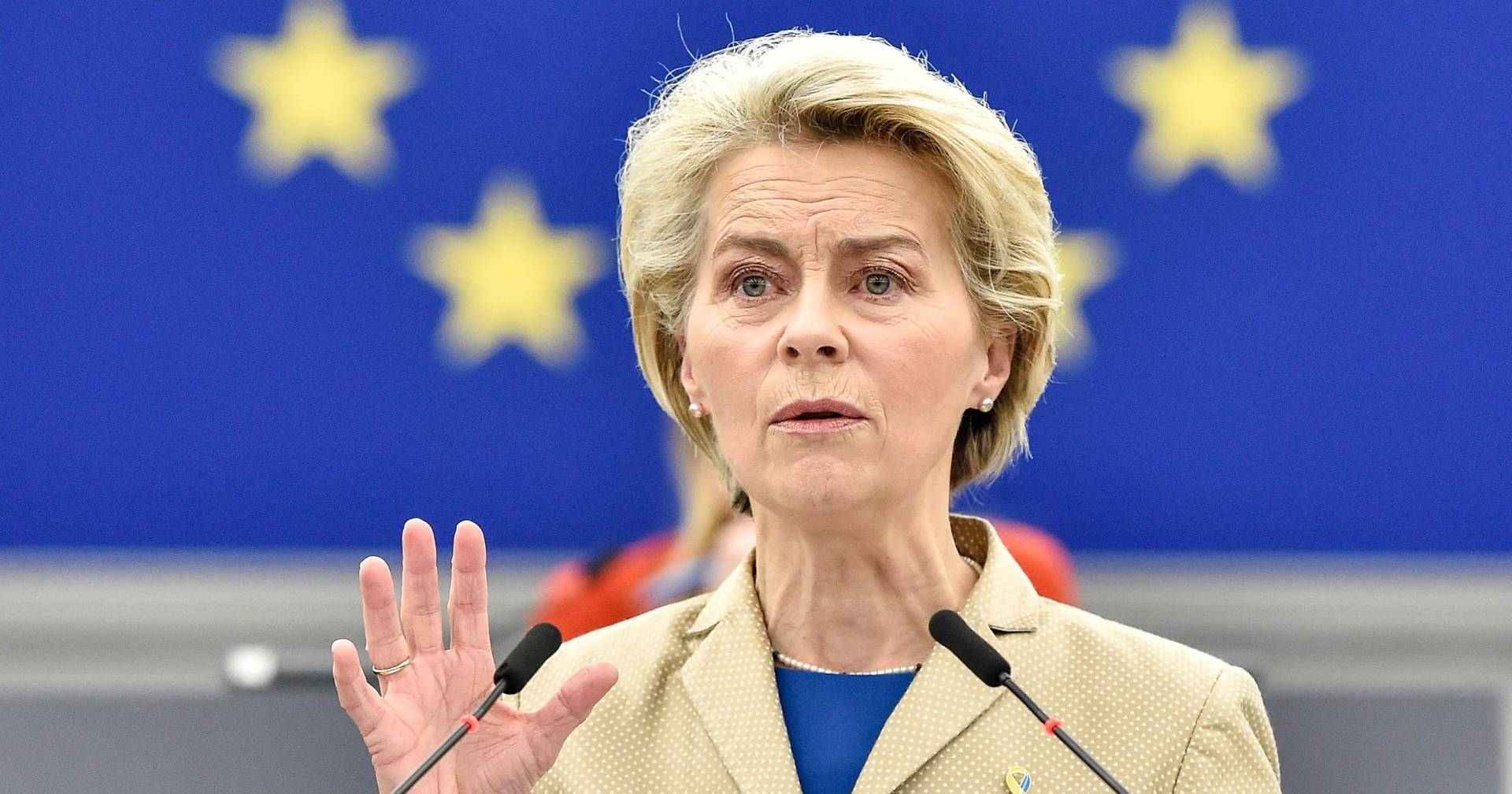 Von der Leyen exorta União Europeia a confrontar o 