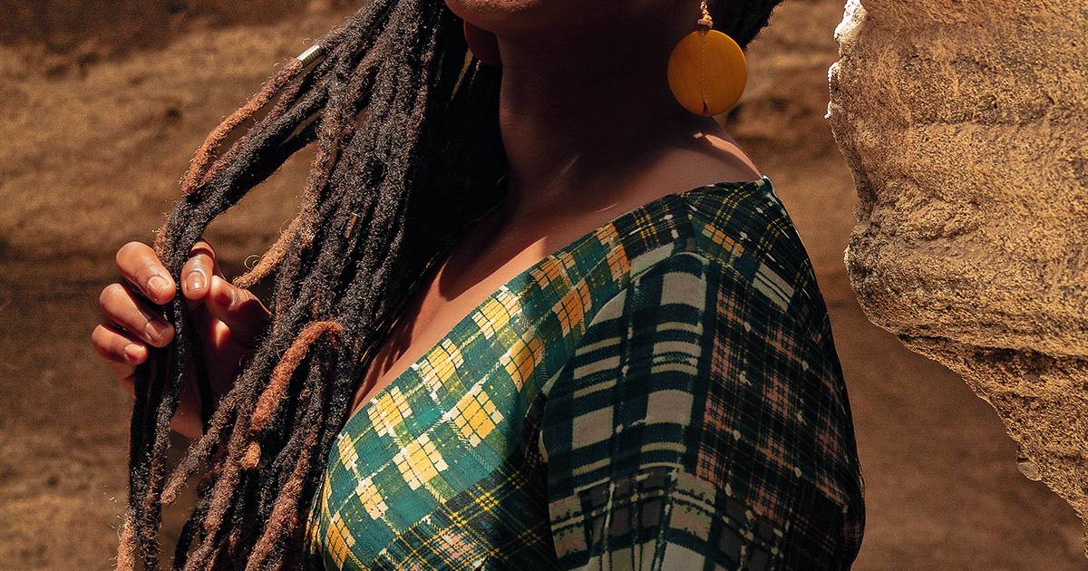 No mundo de Elida Almeida, a nova voz de Cabo Verde: “Somos aquele mestiço que foi tirado do fogo mesmo no ponto exato”