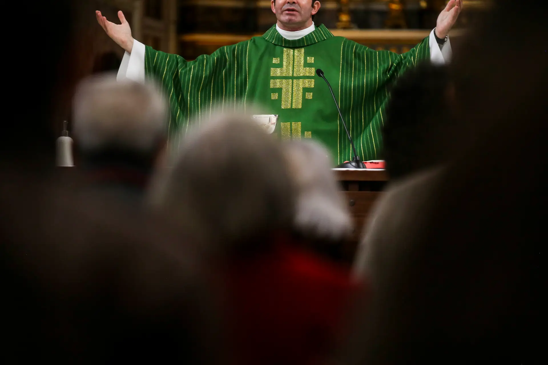 Dioceses vão rezar na sexta-feira santa pelas vítimas de abusos