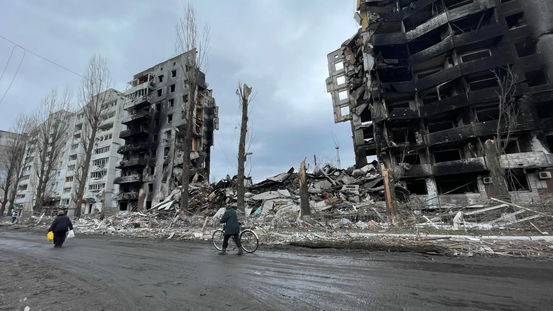 Kiev: os corajosos ficam, os corajosos fogem. Cobarde, só a guerra