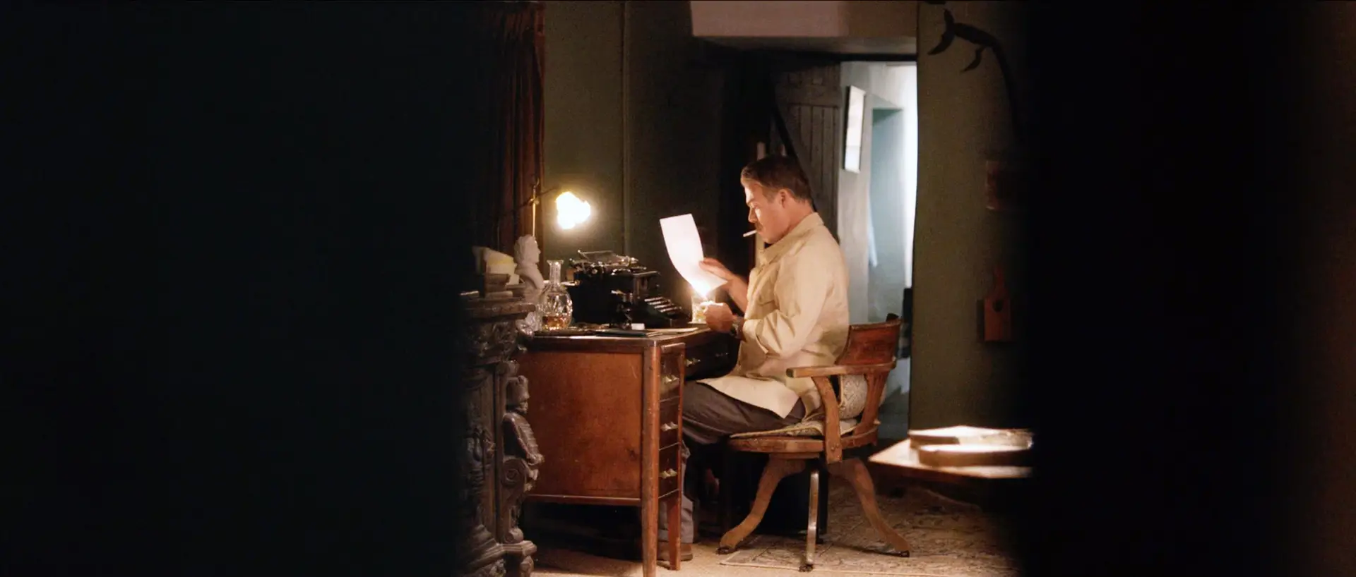 “The Ghost Writer”, do inglês Paul Wilkins