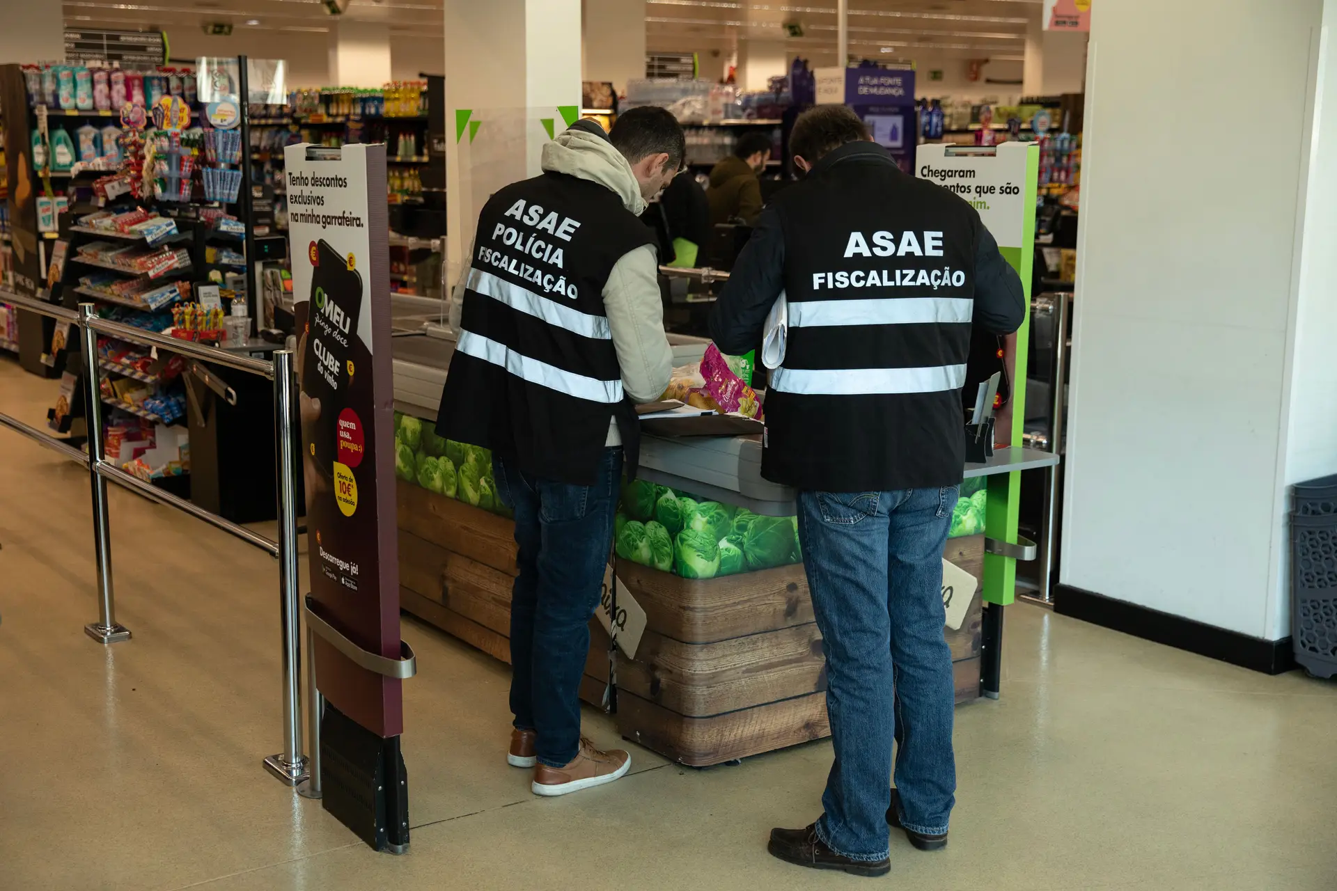 ASAE apreende 1,2 toneladas de géneros alimentícios e suspende ...