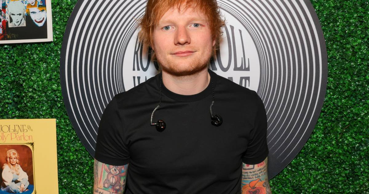Ed Sheeran gravou uma versão do seu novo álbum em casas de fãs