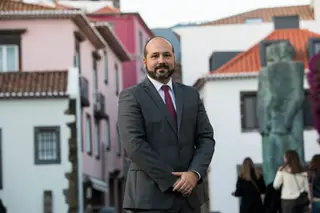 "Na Madeira, há um regime de dependências que é alimentado pelo PSD e tem braços nas IPSS", acusa líder do PS
