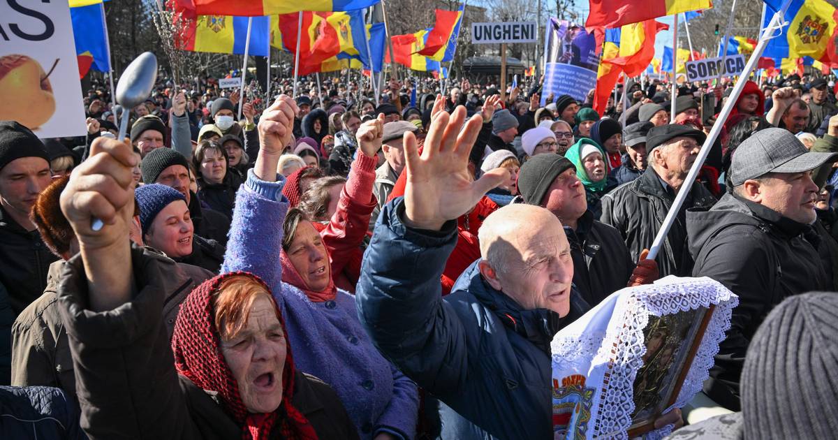 Autoridades da Moldávia apontam para violência orquestrada nos protestos deste domingo contra o Governo