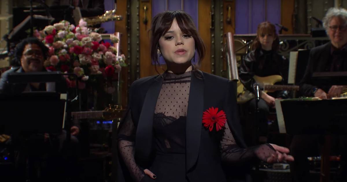 Jenna Ortega no “Saturday Night Live”: “Não sou nem sombria, nem perversa”