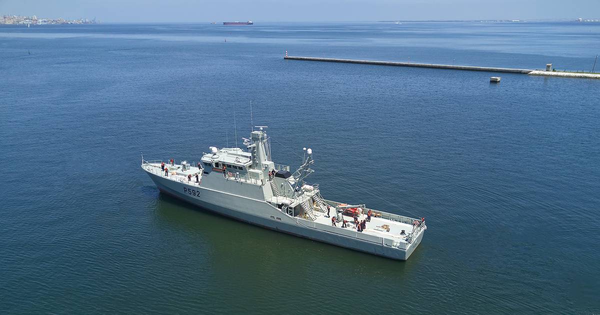 Navio Mondego está operacional: “Acaba de fazer uma missão e regressou ao Funchal sem qualquer incidente”, garante ministra da Defesa