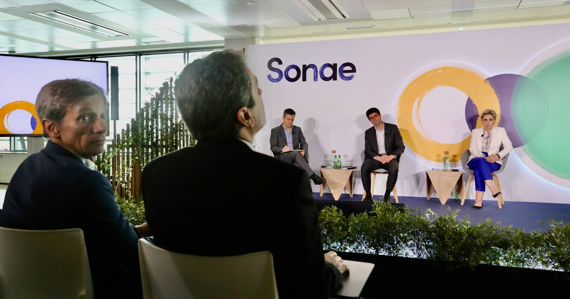 Sonae has completed the sale of its stake in the sporting goods business with a capital gain of €168 million
