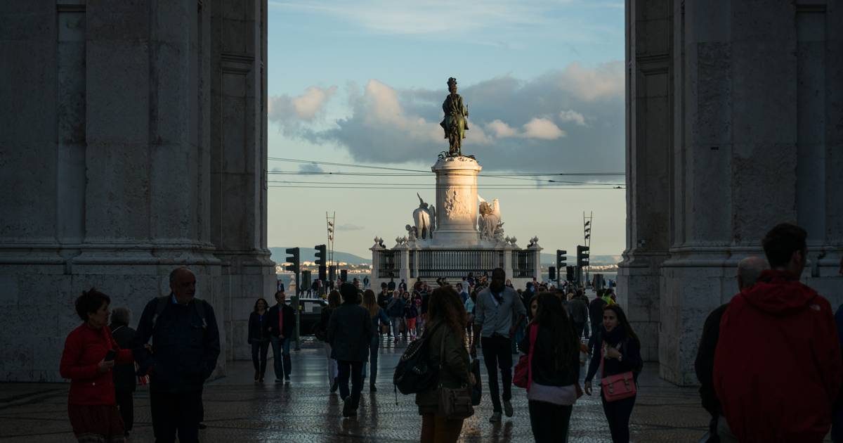 Bruxelas está mais otimista e revê em alta crescimento da economia portuguesa este ano para os 1,7%