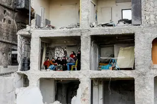 12 anos de guerra na Síria. Turquia, Estados Unidos, Rússia, Irão: todos lá estão, ninguém ajuda