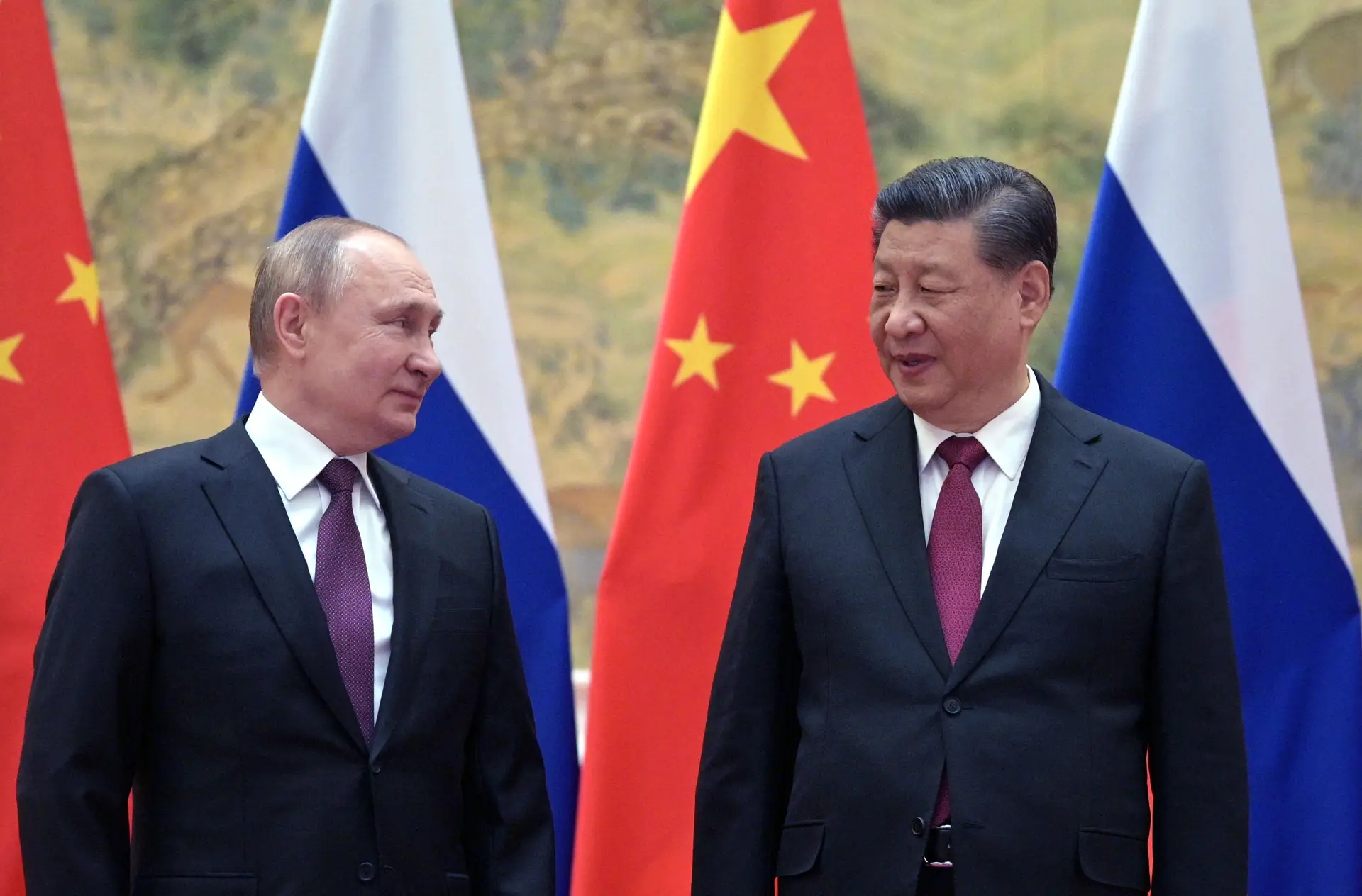 O tabuleiro geopolítico da Guerra na Ucrânia: “Tenho conversas com pessoas  no Pentágono e elas só dizem 'China, China, China', não 'Rússia'” - Expresso