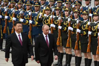 Xi precisa de amigos. A Putin, chega-lhe Xi. O que vai sair de três dias de conversa entre Moscovo e Pequim