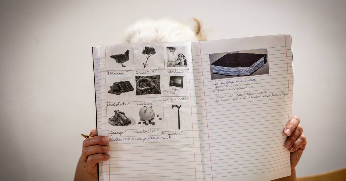“Eu não quero morrer analfabeta”: a história de Isabel, que aos 53 foi aprender a ler e escrever