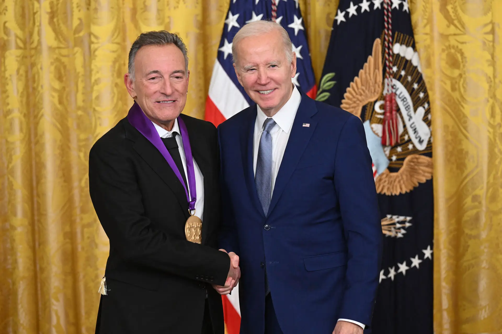 Bruce Springsteen condecorado por Joe Biden