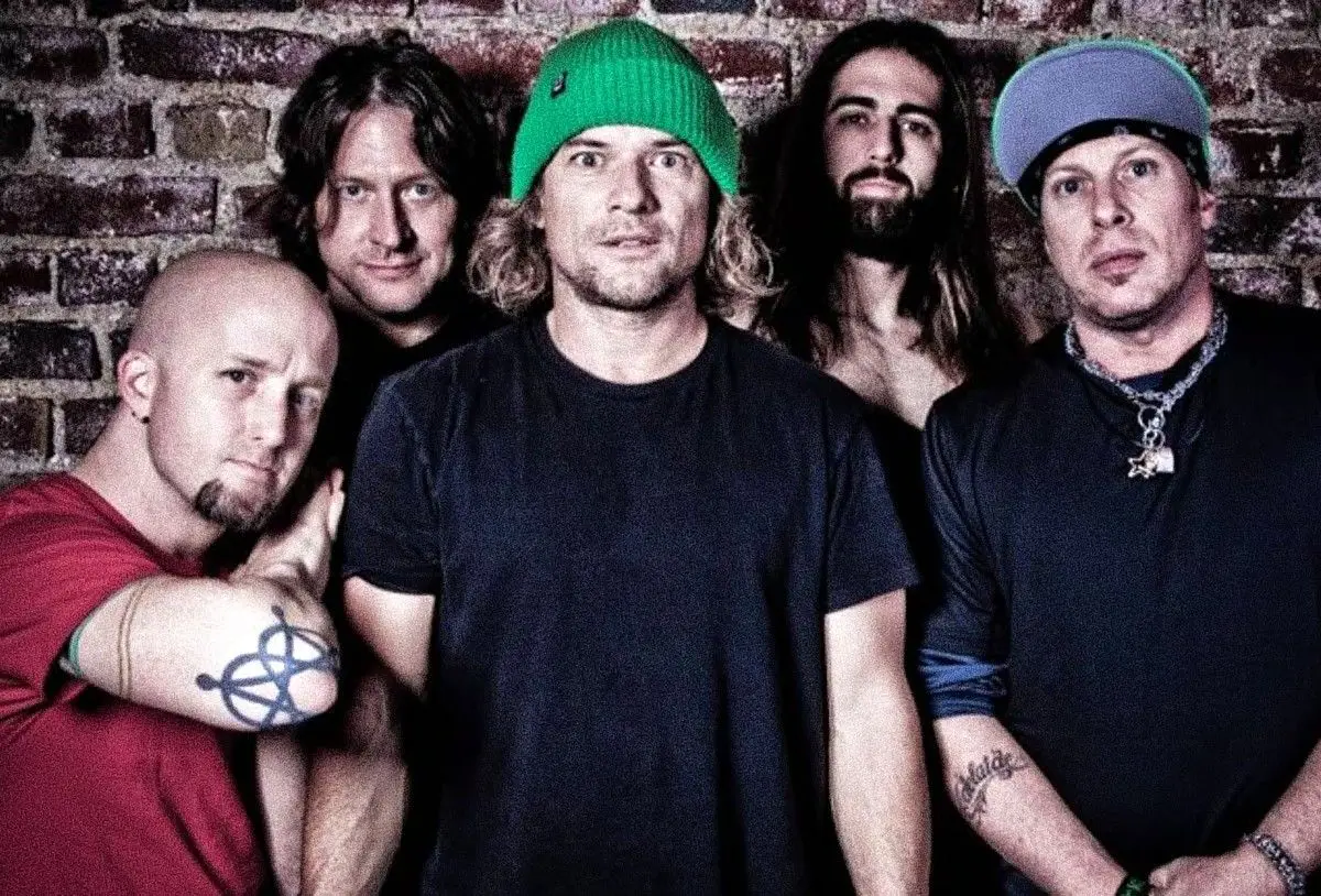 Ugly Kid Joe no Vagos Metal Fest Expresso