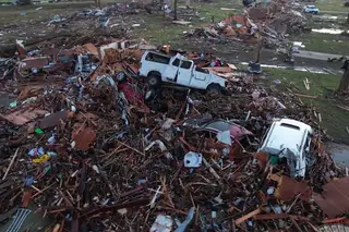 Edifícios destruídos, falha de energia, granizo do tamanho de bolas de golfe: número de vítimas do tornado no Mississippi volta a subir