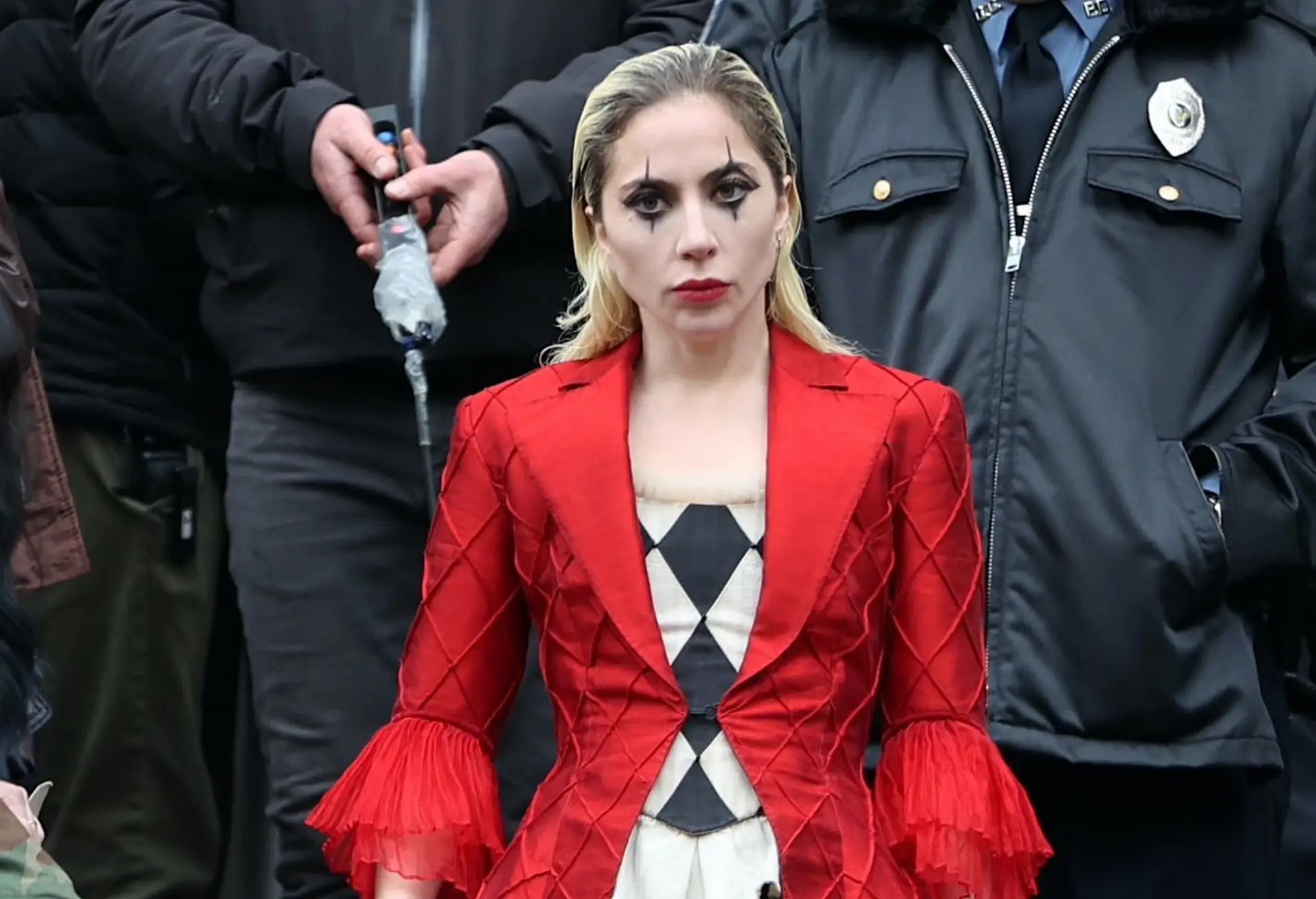 As fotos de Lady Gaga como Harley Quinn no prximo 