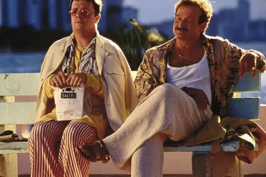 Nathan Lane e Robin Williams, no filme “Casa de Doidas”
