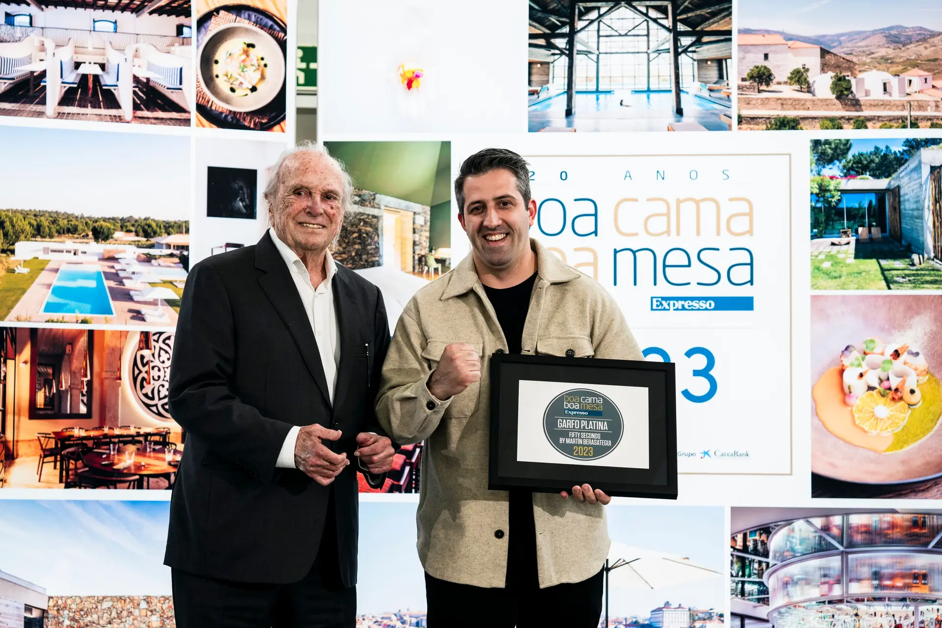 Francisco Pinto Balsemão entrega a Chave de Platina a Filipe Carvalho do restaurante Fifty Seconds by Martín Berasategui