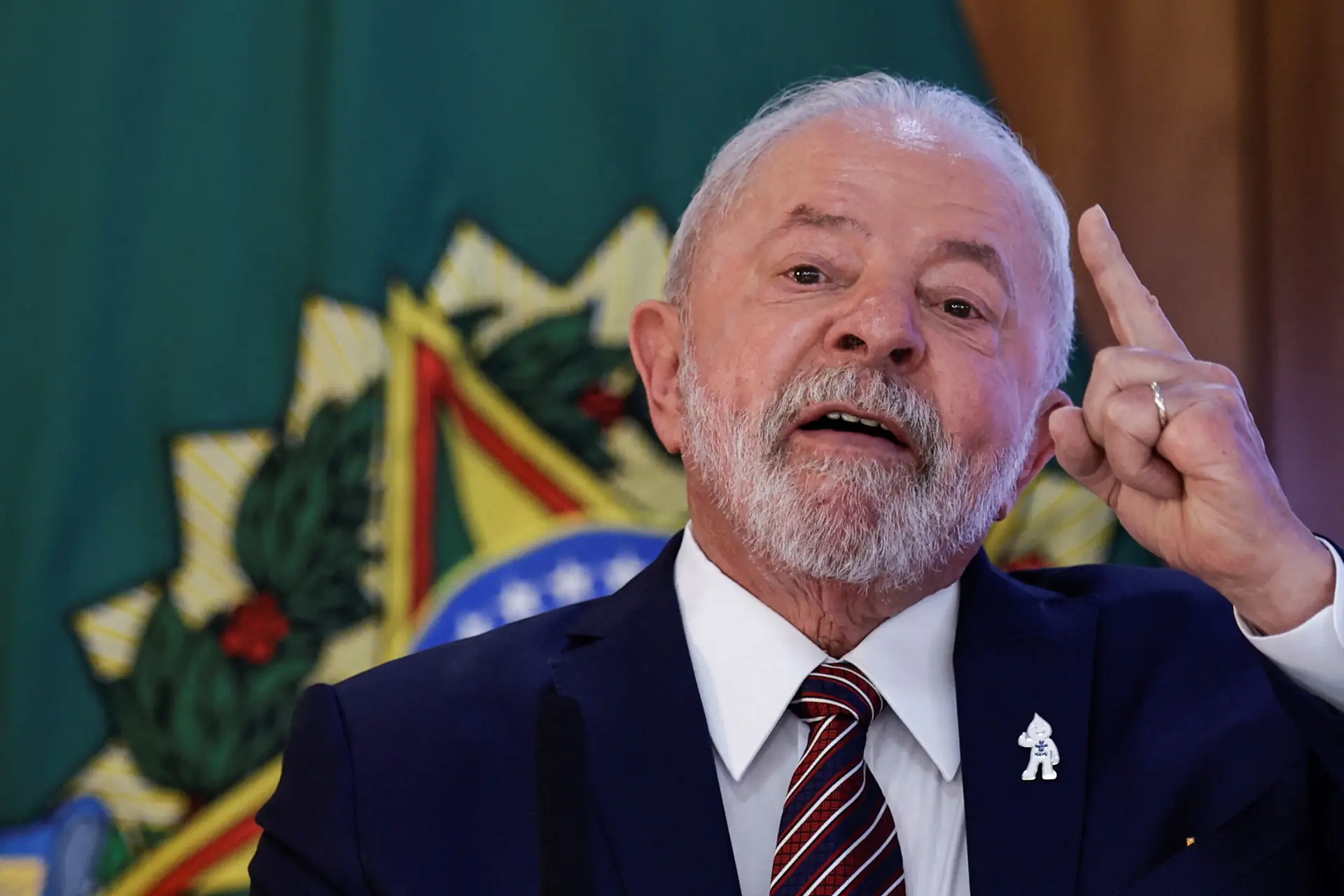 Lula afirma que não "papagueia" propaganda russa e condena a invasão da Ucrânia