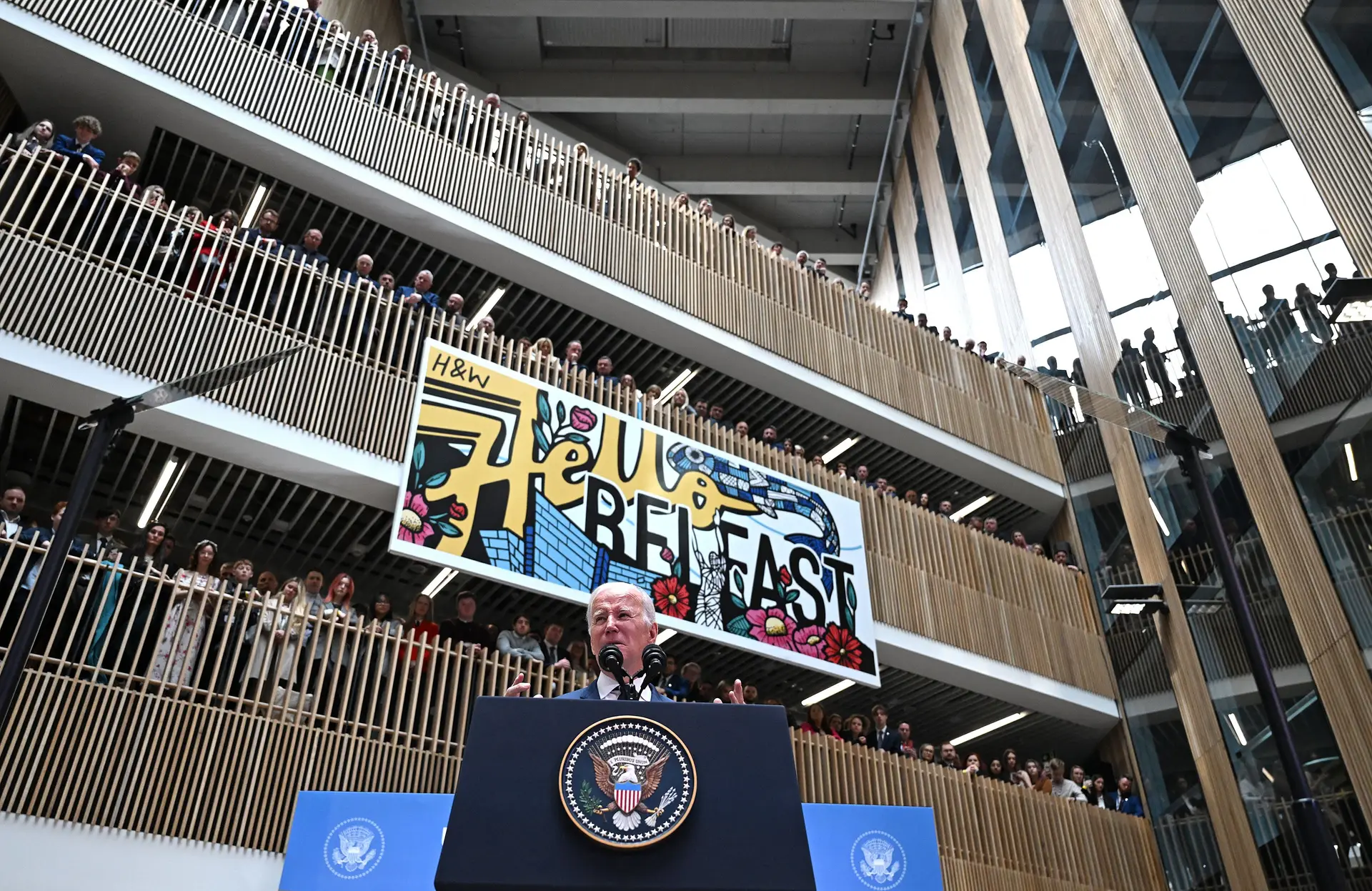 Joe Biden, Presidente dos Estados Unidos, na Universidade Ulster, em Belfast