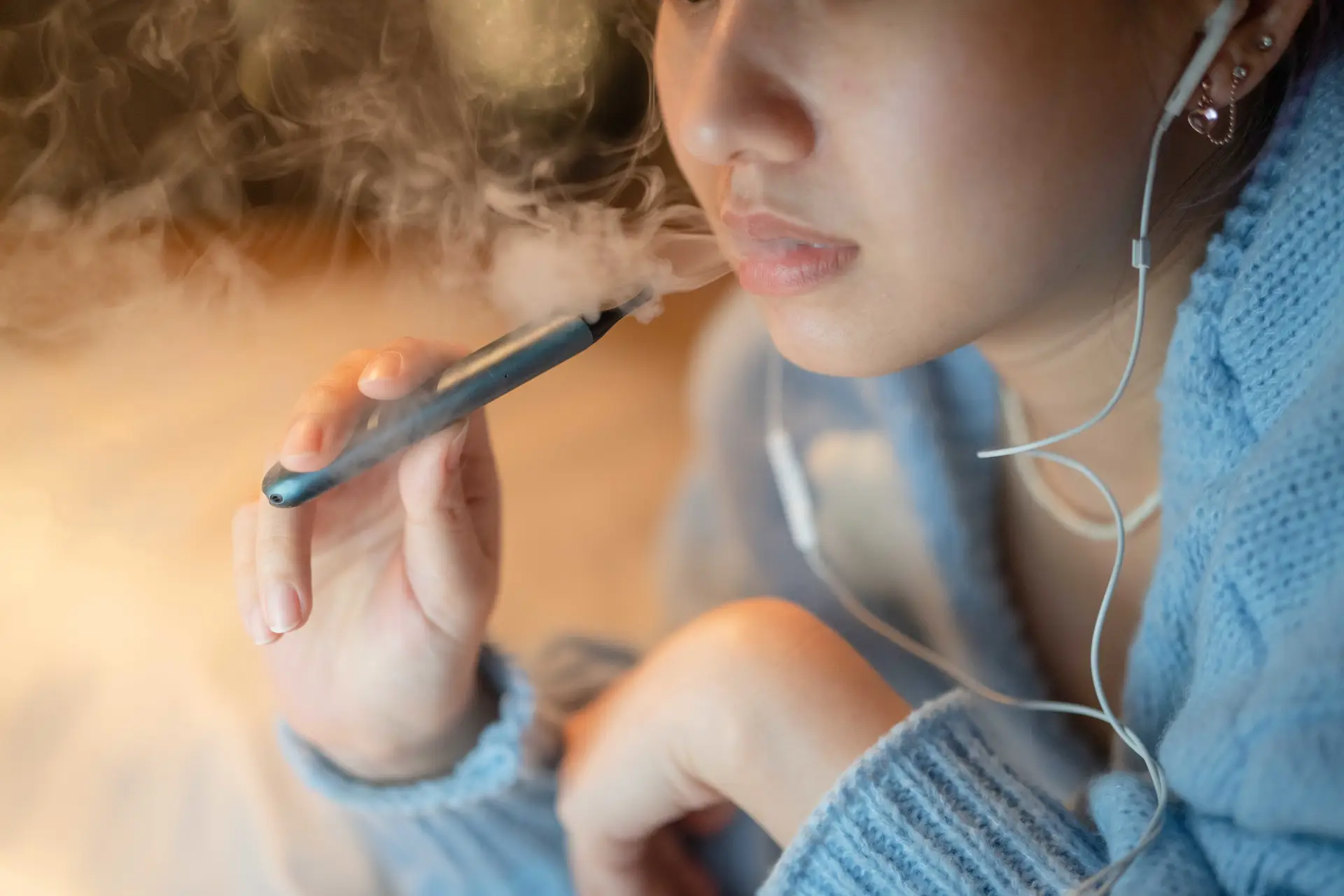 “Já estamos a assistir a casos clínicos muito graves”: pneumologistas alertam para casos de doença grave causada por cigarro eletrónico