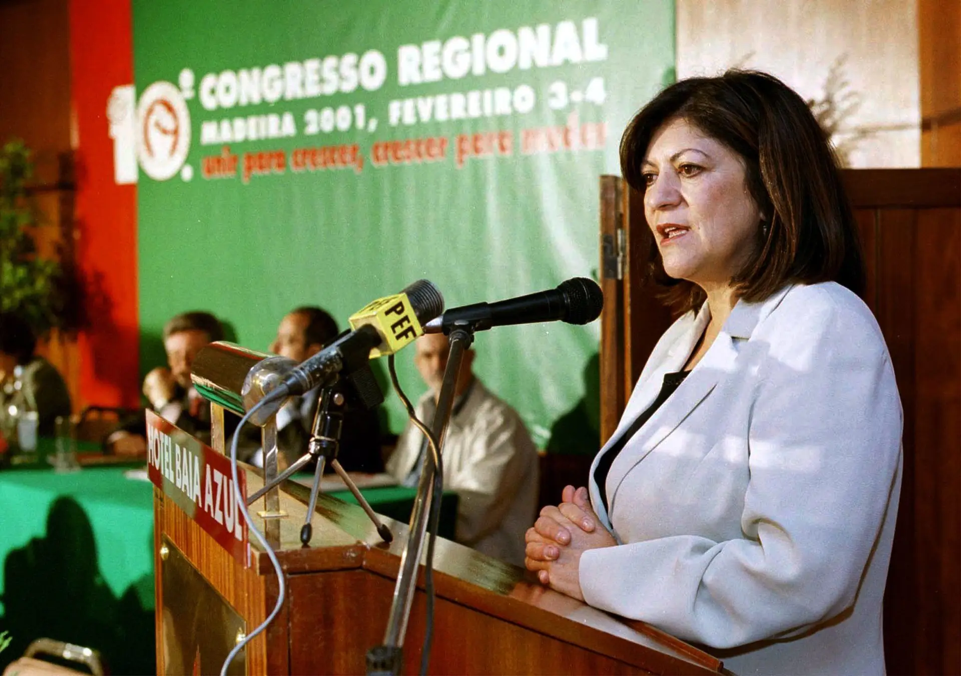 Ana Benavente, no 10ª Congresso regional do PS, em 2001