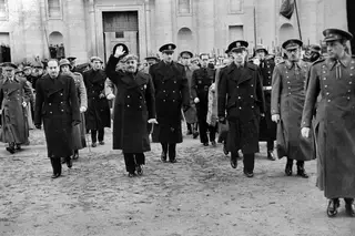 Espanha exuma Primo de Rivera. Há três anos e meio era Franco quem saía do Vale dos Caídos. Foram aliados, mas tiveram relação agridoce