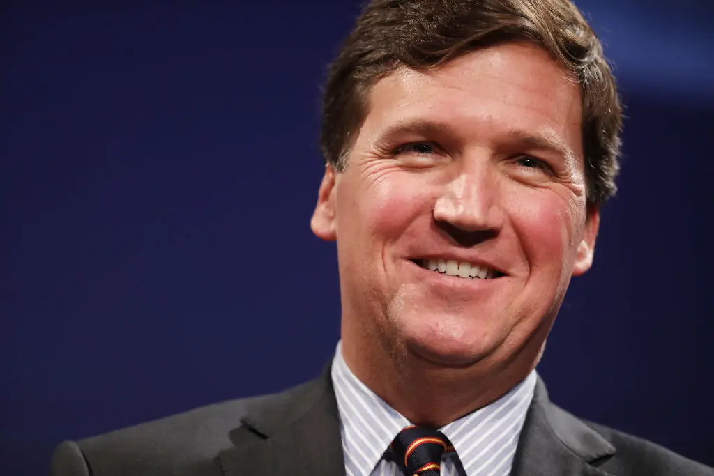 Tucker Carlson tornou-se a figura mais popular do movimento social que colocou Donald Trump na Casa Branca, em 2016