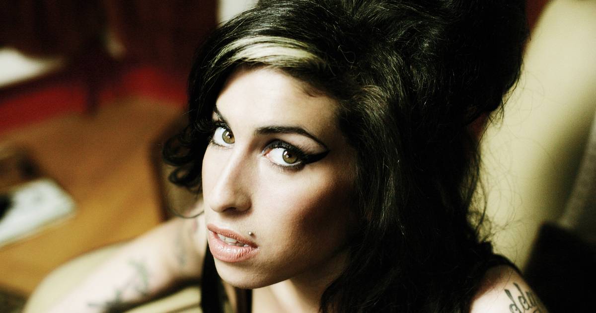 Diários de Amy Winehouse vão ser publicados: mostram “o lado divertido e mordaz”