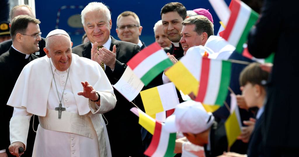 Hungria: Papa Francisco pede “esforços criativos pela paz” que abafem os “solistas da guerra”