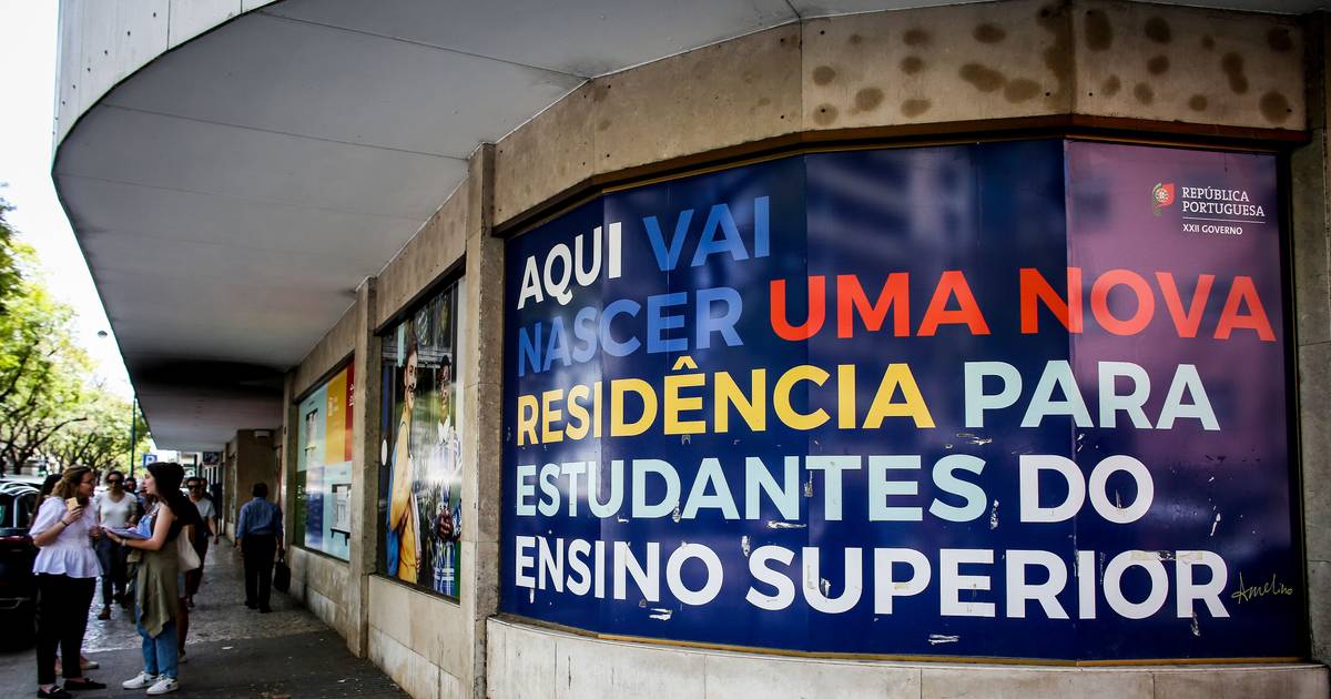 PS questiona Governo por travar residência estudantil sem custos para o Estado