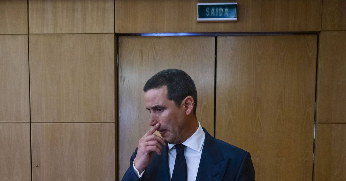 Respostas de Galamba aumentam polémica: oposição diz que ministro mentiu, César recomenda remodelação e Marcelo quer ouvir Costa
